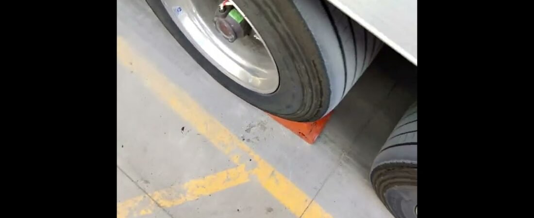 Real Trucker demontrates why “We Wear Steel Toed Boots” to work. This lesson will save your job.