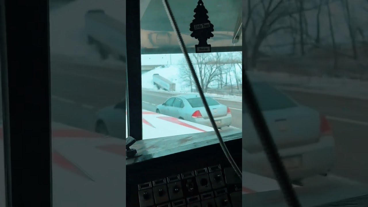 SAME MUSIC AT EVERY CRASH? How is that possible?