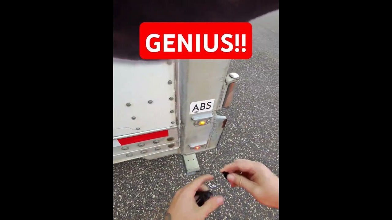 See how this GENIUS TRUCKER tricked EVERYONE.