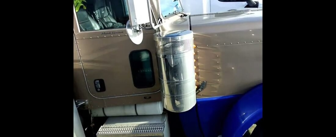 Sitting at a truck stop for 12 hours. This is why truckers lose their minds. could you do it?