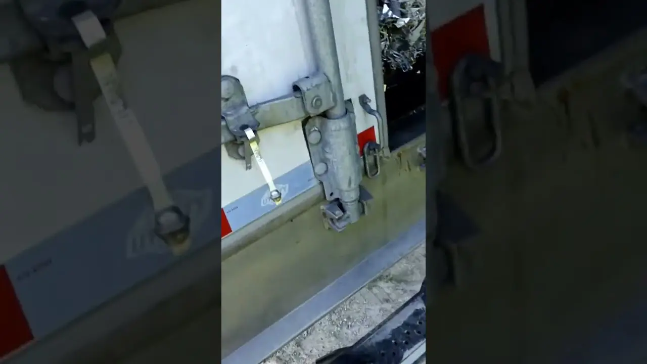 Smuggler Take Down Part 1! Truckers don’t mess around! This is what you get.