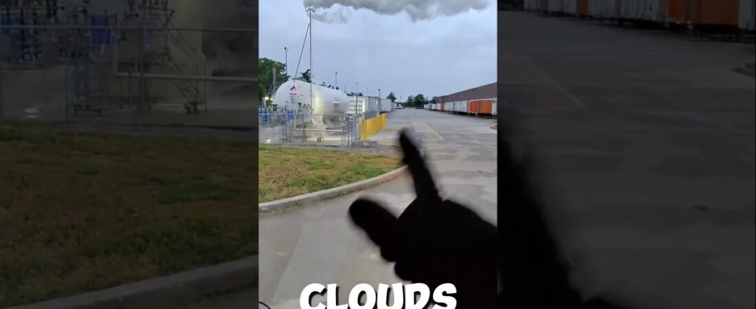 THEY ARE MAKING CLOUDS AND THE GOV’T AIN’T EVEN HIDING IT! TRUCKER EXPOSES THE TRUTH!