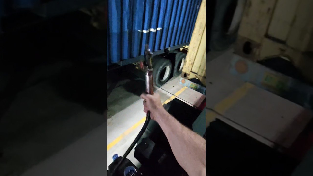 THEY ONLY HIRE TRUCKERS WITH FIGHTING EXPERIENCE.
