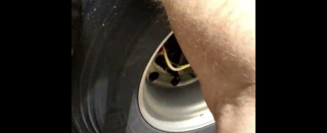 THIS CRINGE CAN’T BE REAL LIFE?!?! A PRE-TRIP CRINGE You Can’t UNSEE! Truckers have gone too far!