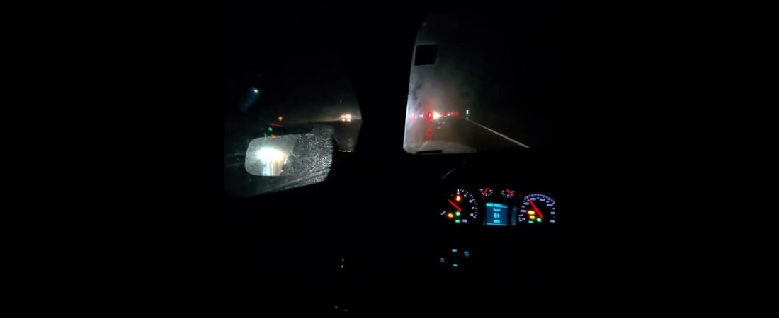 THIS IS WHAT BEING A POOR TRUCK DRIVER LOOKS LIKE.