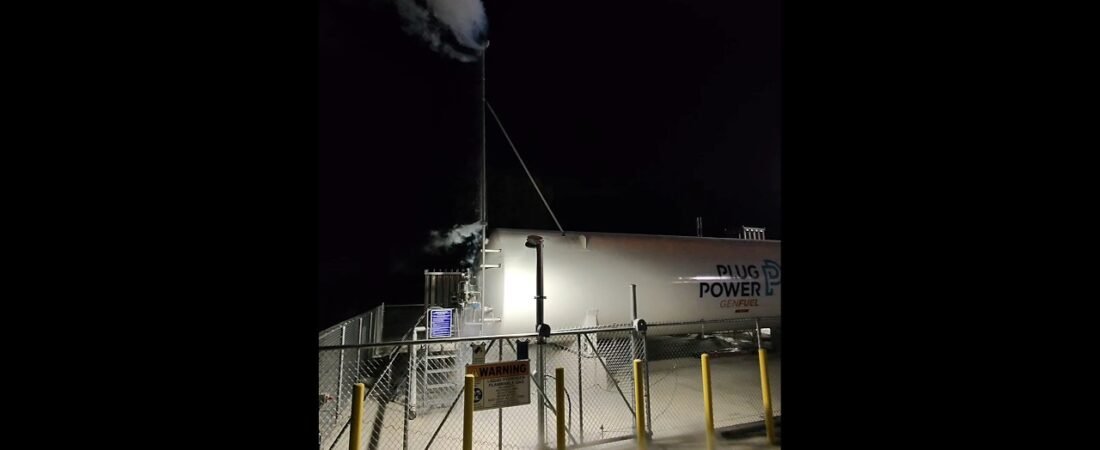 THIS ROCKET IS ABOUT TO BLAST OFF. SPACEX IS AMAZING!