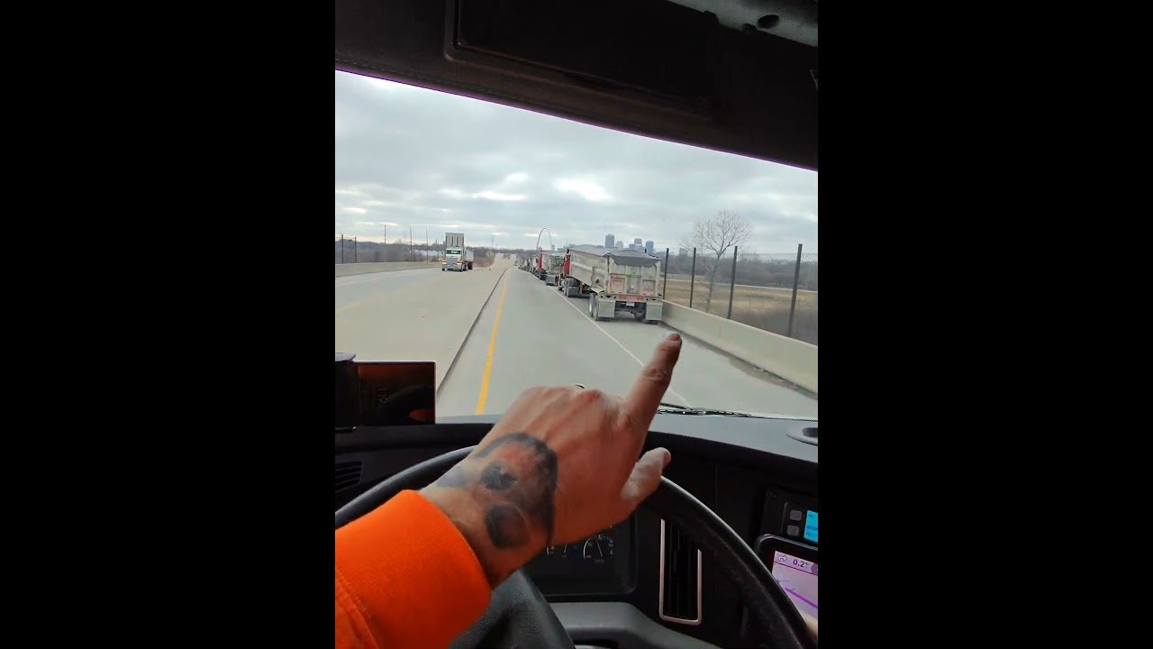 TRUCKING POV. This is Trucking in Real Life #trucking #trucker #shorts #metaglasses