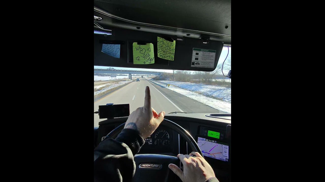 TRUCKING POV. This is Trucking in Real Life
