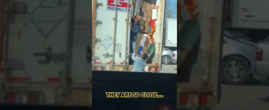 Team Drivers couldn’t open this trailer door