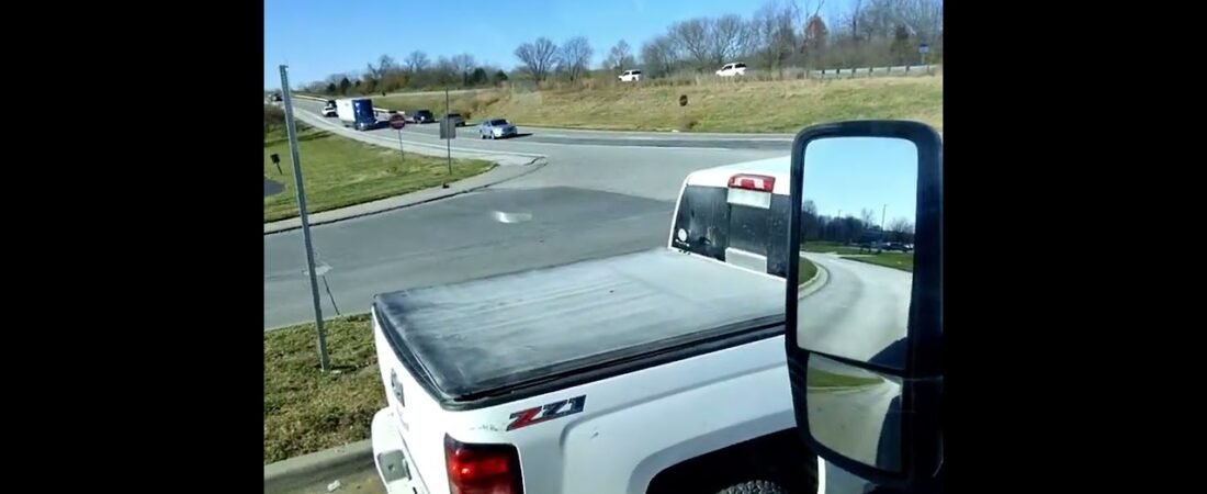 This Semi Truck Driver is RAGING on the inside. See how he handles himself in such a state.