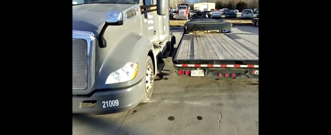 TruckStop Parking Fails 2024!! This Can’t Be Real Life, but this Trucker Recorded it all! Look at it