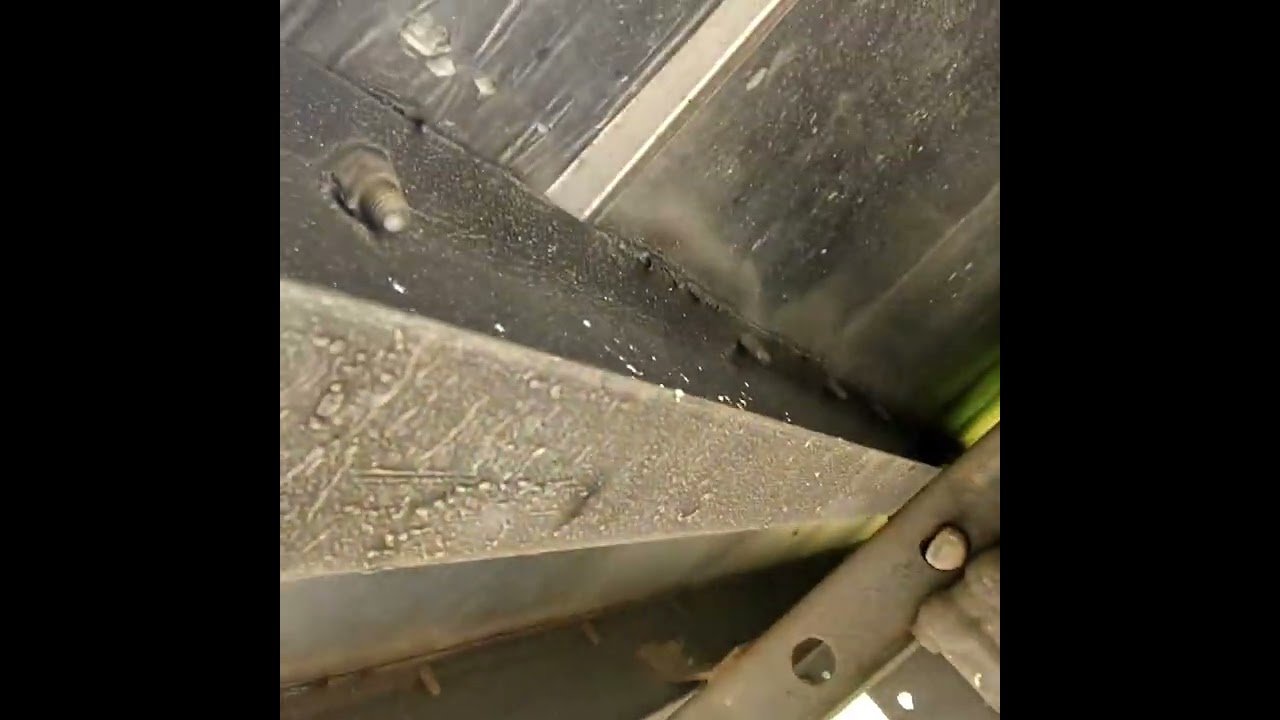 Trucker Demonstrates TRUCKER MATH. Trucket math is so easy, anyone can use it to adjust A SHOCKER.