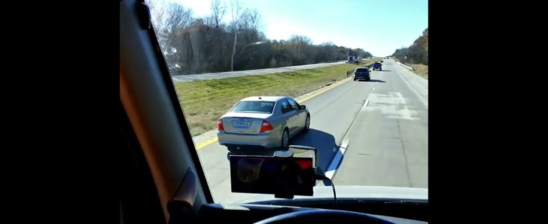 Trucker Exposes 2 aging Felons after they’ve Broken The Law and almost killed 85 innocent babies.