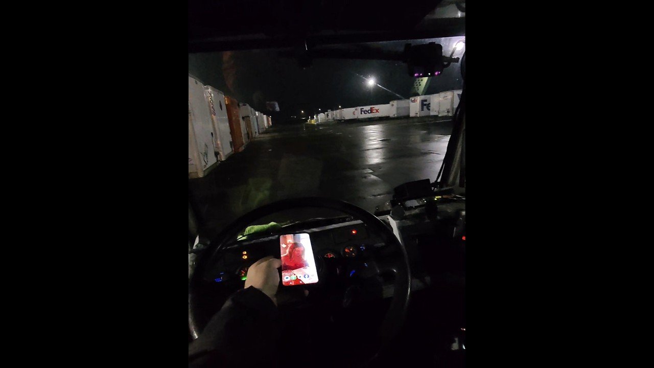 Trucker Prank or Driver Ignorance? What they did to me was pure evil.