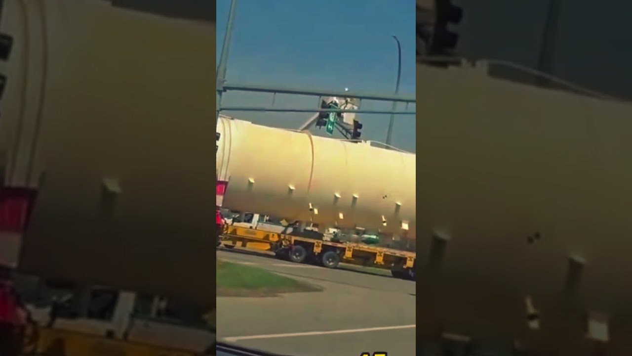 Trucker didn’t even see this lineman until he was already flying through the air.