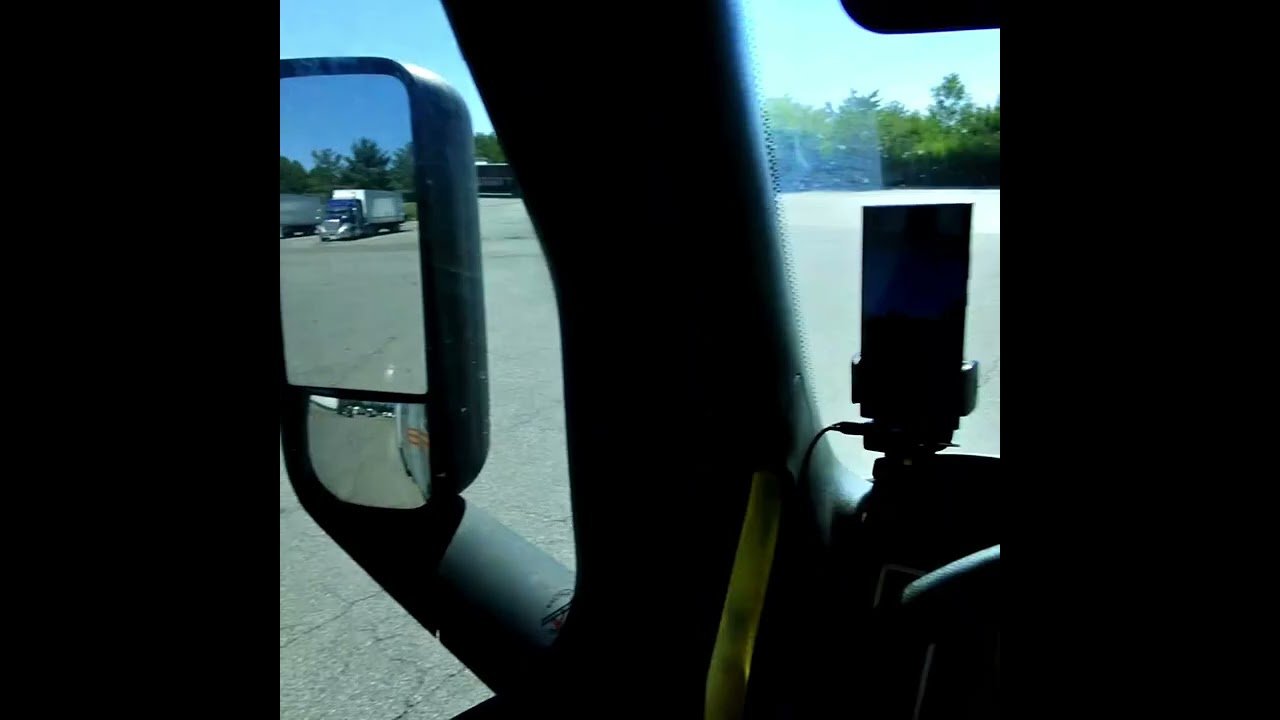 Trucker shows you how to find that perfect parking spot at the Truck Stop. This driver knows!(3)