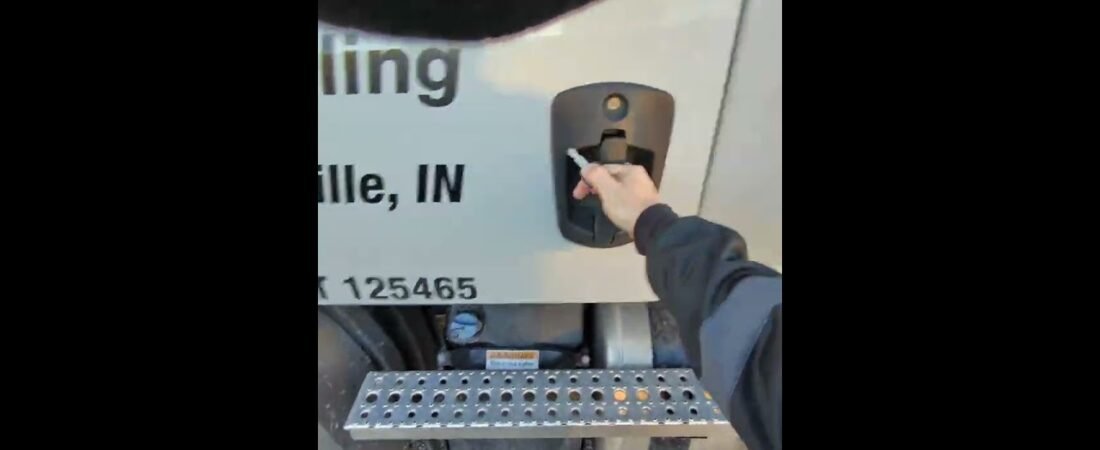 Trucker spends all of his money just to talk to his wife.. It was worth EVERY PENNY! Would you do it