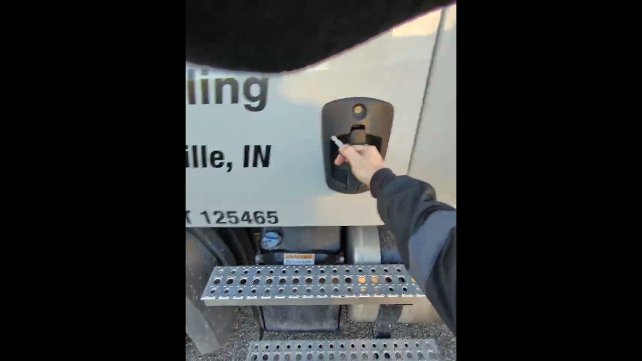 Trucker spends all of his money just to talk to his wife.. It was worth EVERY PENNY! Would you do it