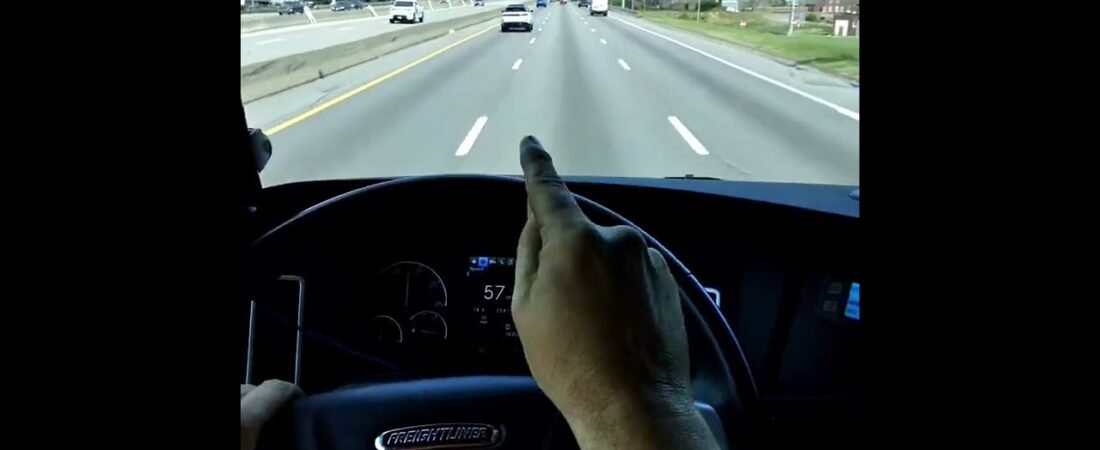Trucker tells you the truth about getting through St Louis Safely in a Big Rig. This is the only way