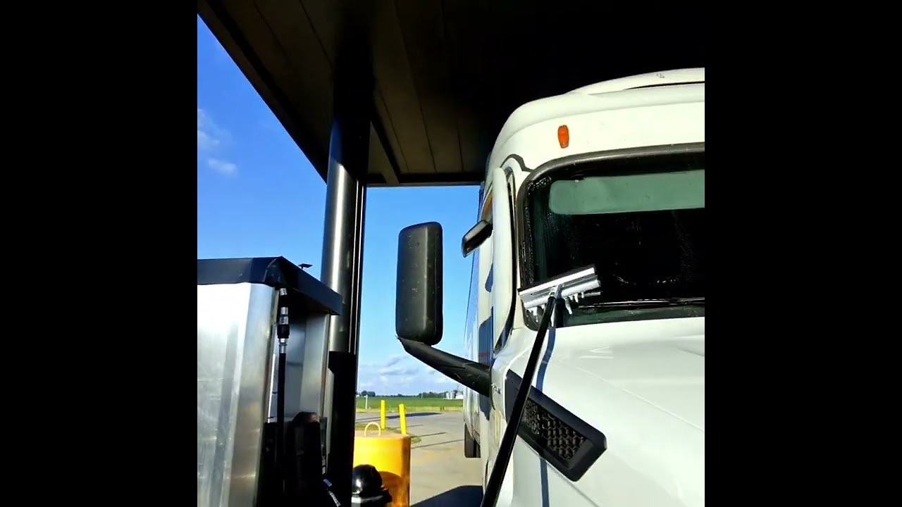 Truckers are always so thoughtful when it comes to the ladies. You always have yo respect the girls.