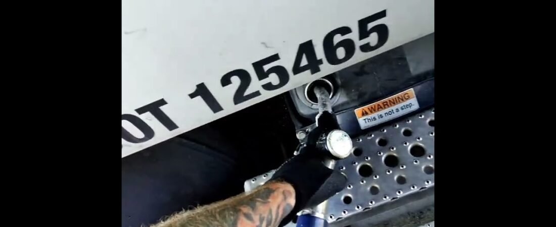Truckers do it like GANGSTERS! We know how to hold it right. We know how to use it right too.