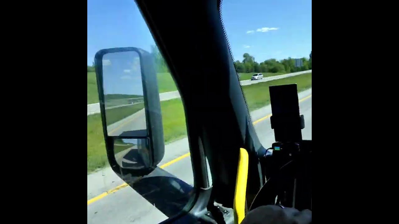Using Smart Glasses while driving will help make you rich and famous. Don’t be one of those bad guys