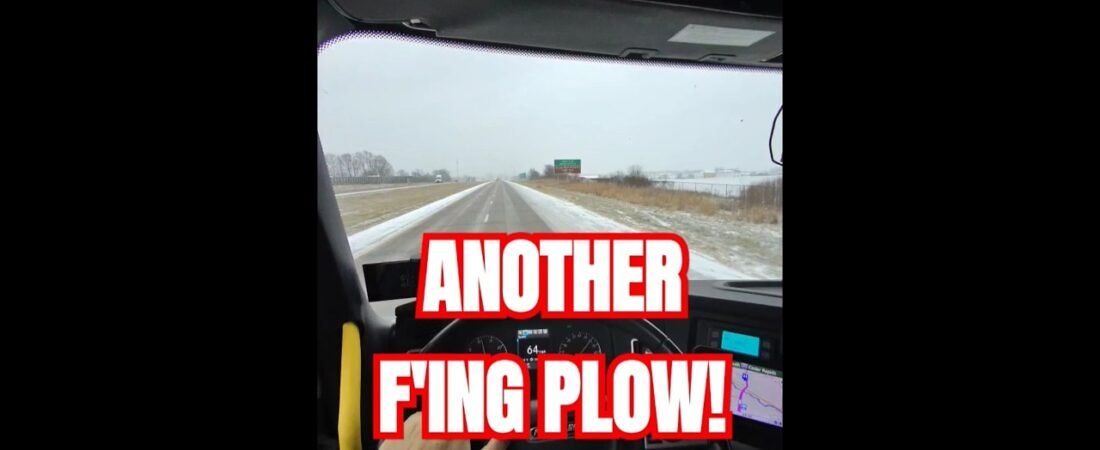 WHY DO SNOW PLOWS HATE US TRUCKERS SO MUCH? I thought we were on the same team. #truckers #trucker