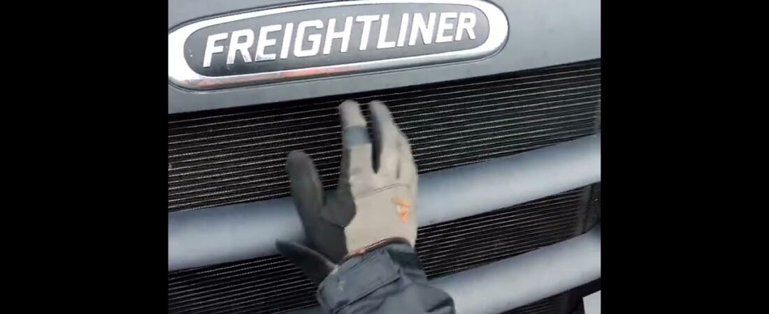 Walking around My NEW Big Rig. Look how smooth and silky this new freightliner is.