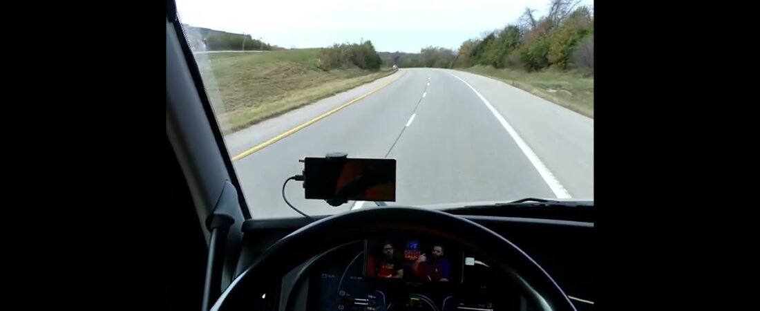 What does it look like to drive a Semi Truck? Heres what it looks like to drive a big rig 18 wheeler
