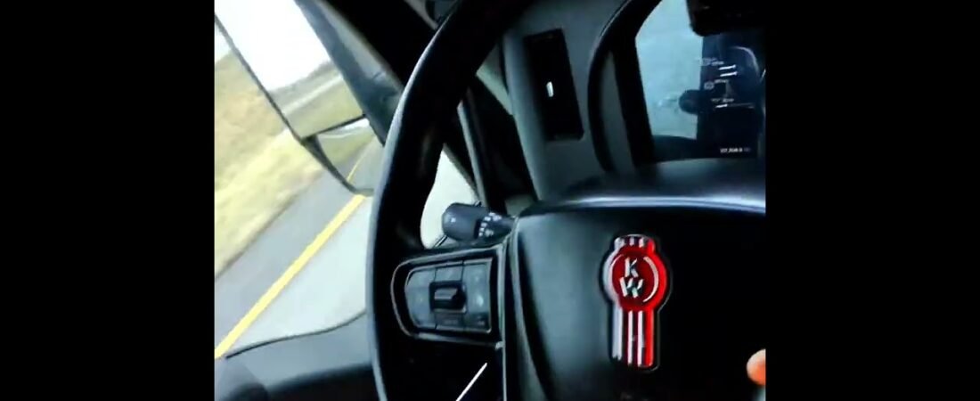 What is it about trucking that makes me HUNGRY? Why do I always want food when I drive?