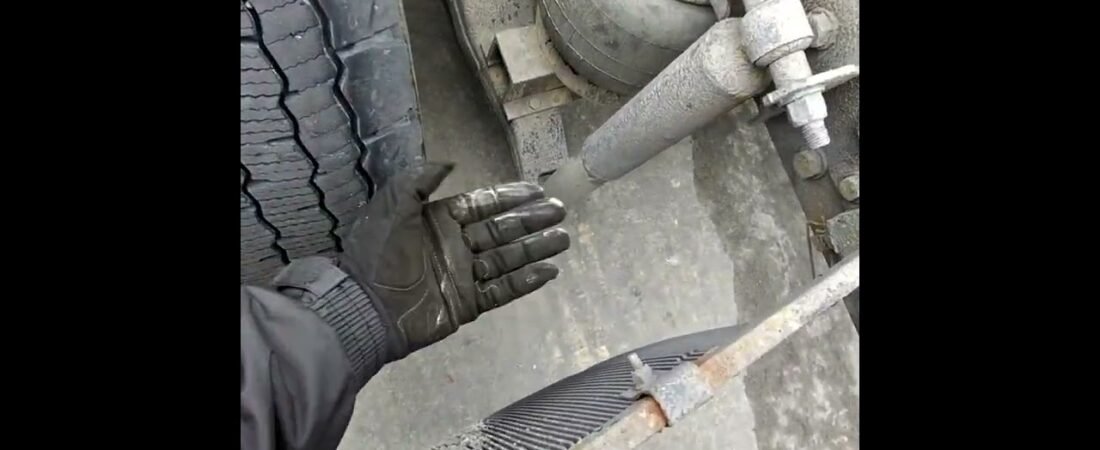 What is wrong with the shock on my Big Rig? Why is it a different color? It’s about to explode!
