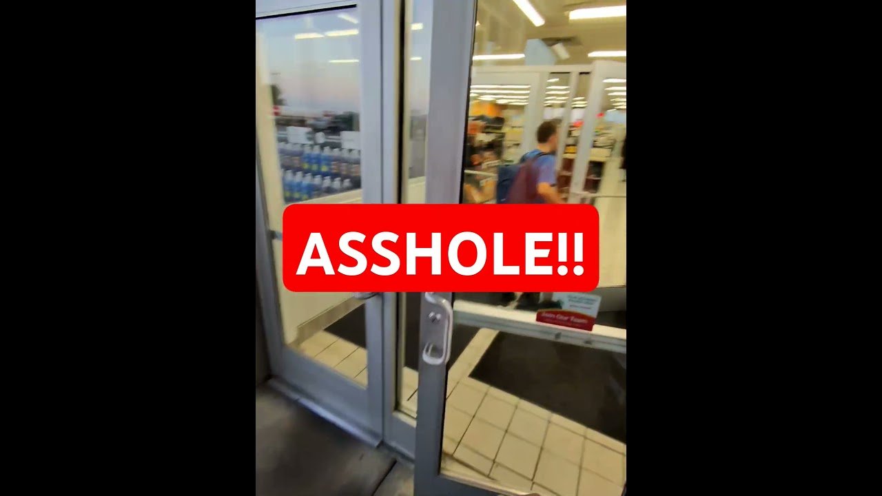 What this dude does is UNACCEPTABLE!!