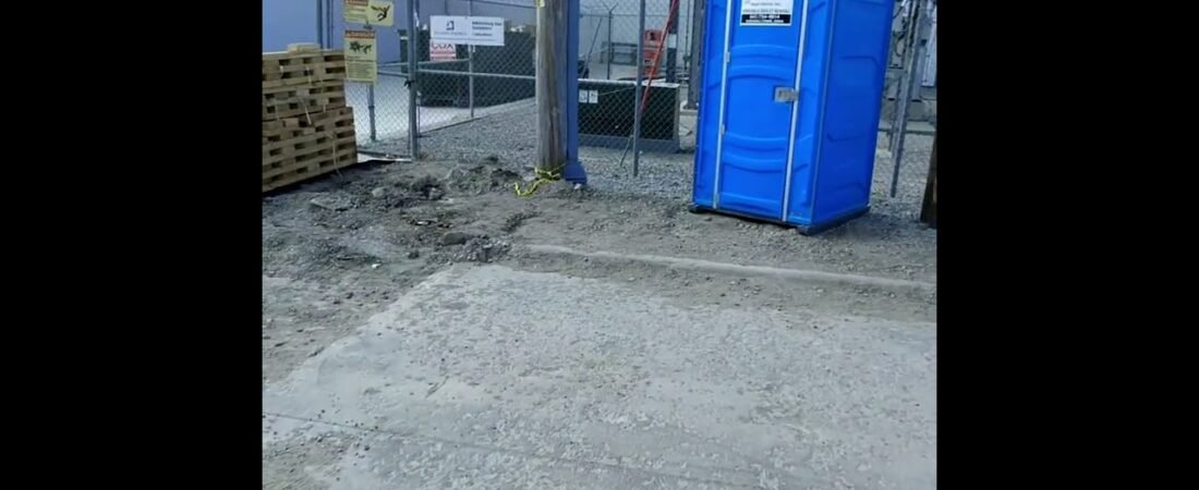 Why is this parking spot at the dock so tight? Swift drivers could never make this turn.