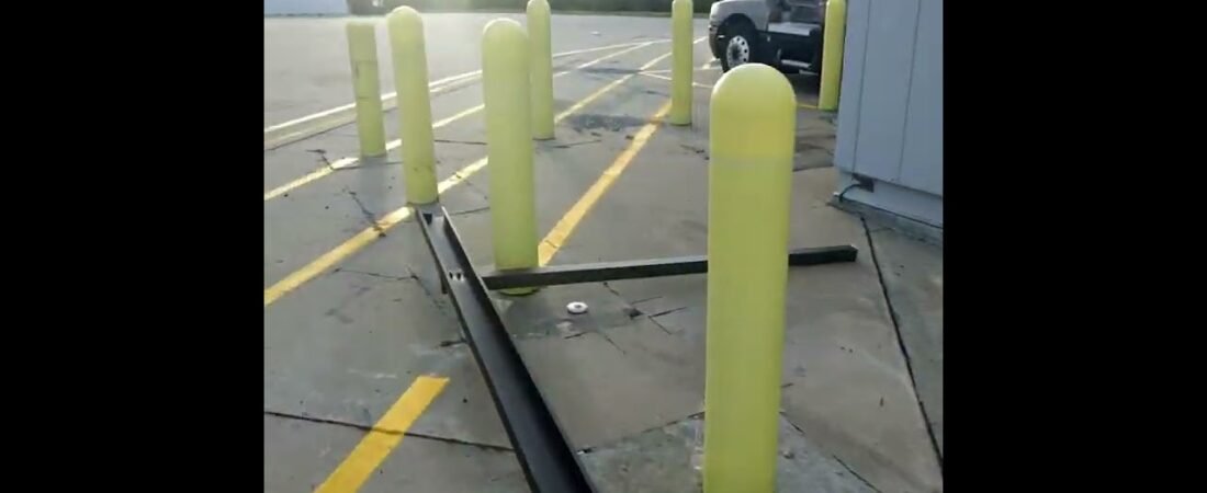 You won’t believe it! Lot Lizards 🦎 in 2024. Truck Stop in America like you’ve never seen it.