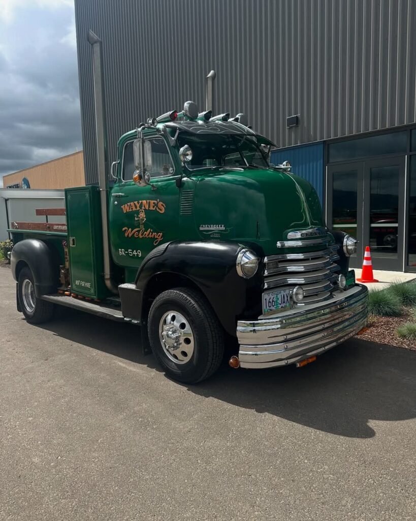 Cool build with Cummins power 😎💪🚛