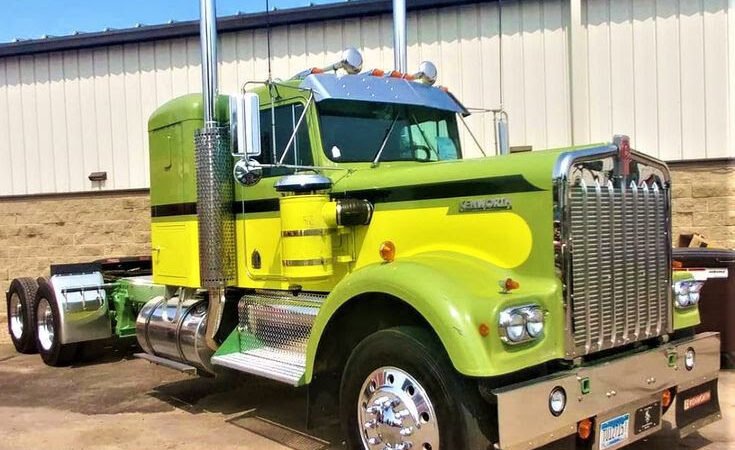 Cool never goes outta style! 🛣️🔥 #Kenworth