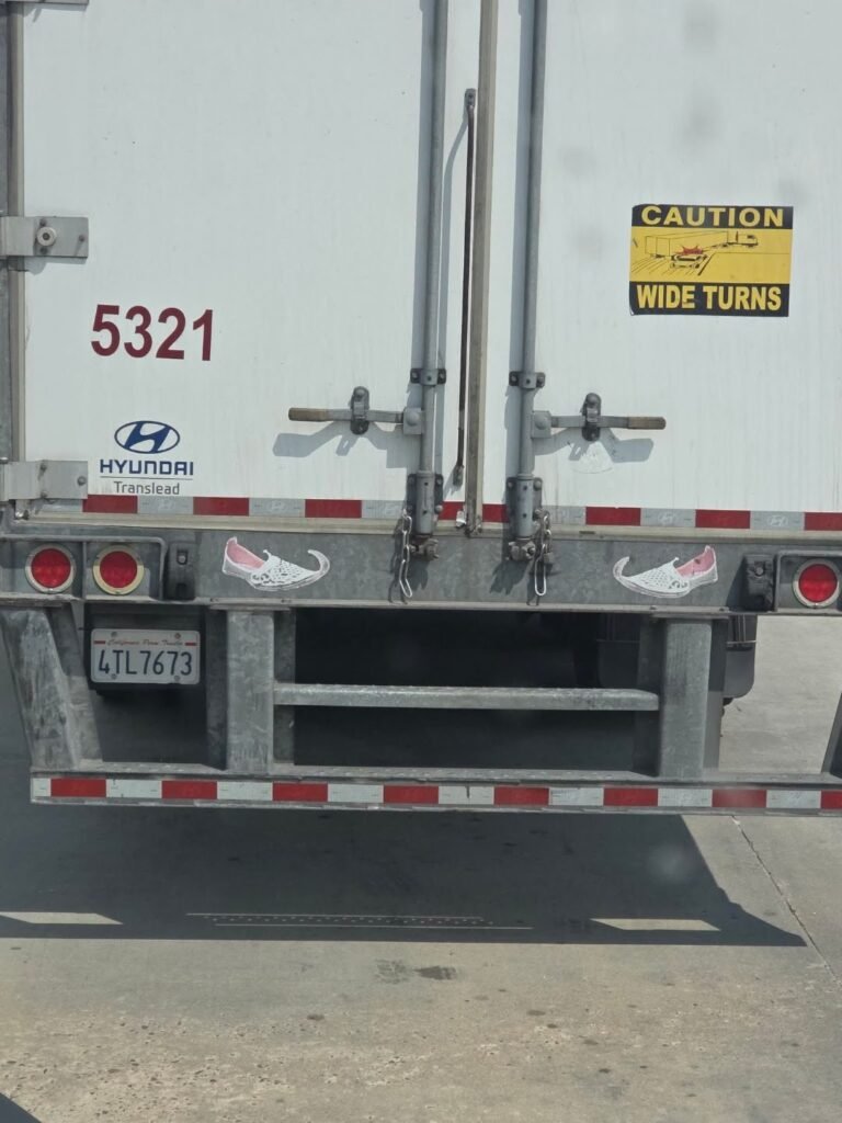 Everyone needs a pair of these in their trailers. Am I right, drivers?