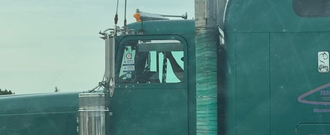 LOOK AT THE SIZE OF THAT SHIFTER!