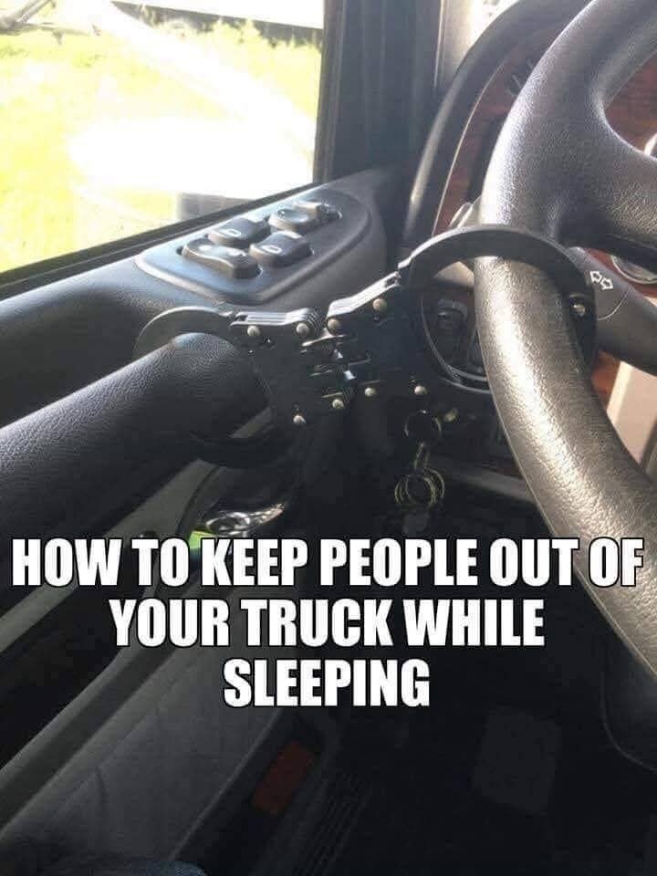 No entry, no exceptions! 🔒🚛💤