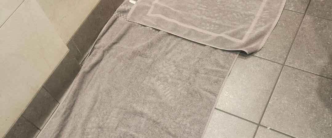 This should be the ONLY way you use truck stop towels! #Trucking