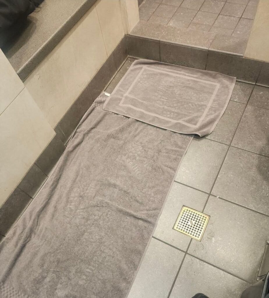 This should be the ONLY way you use truck stop towels! #Trucking