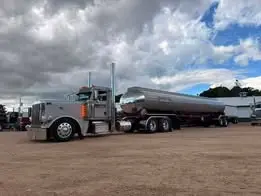 Rig photo — Truck Stop
