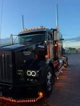 Rig photo — Truck Stop